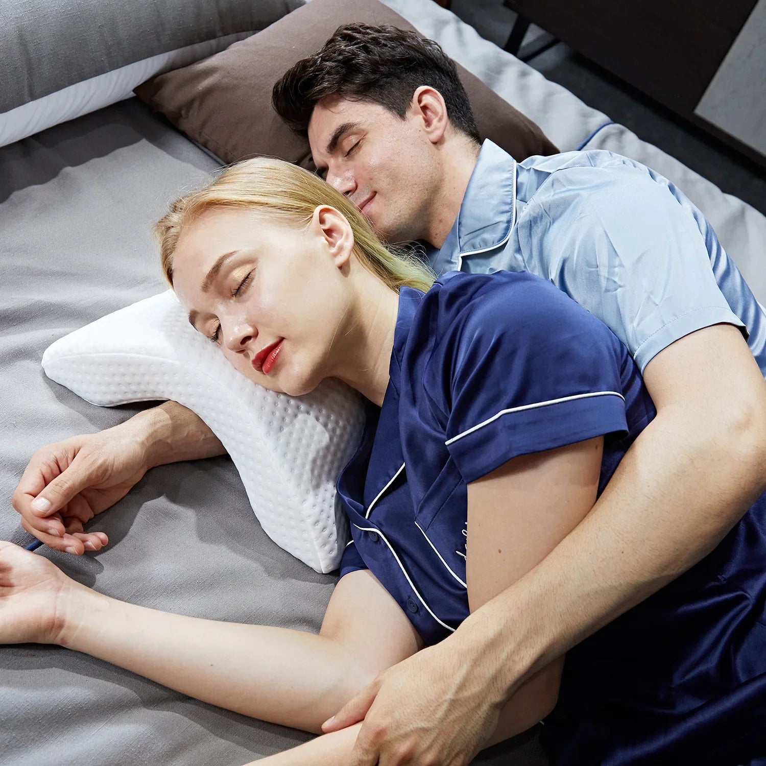 U-Shaped Body Pillow — Cove